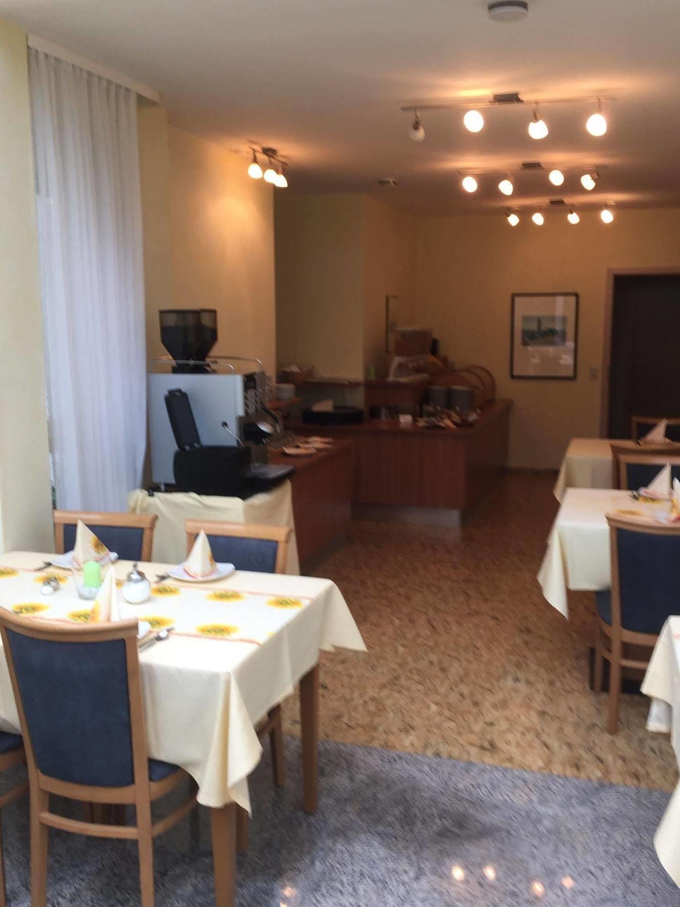 Airport-Hotel Stetten Leinfelden-Echterdingen Bagian luar foto