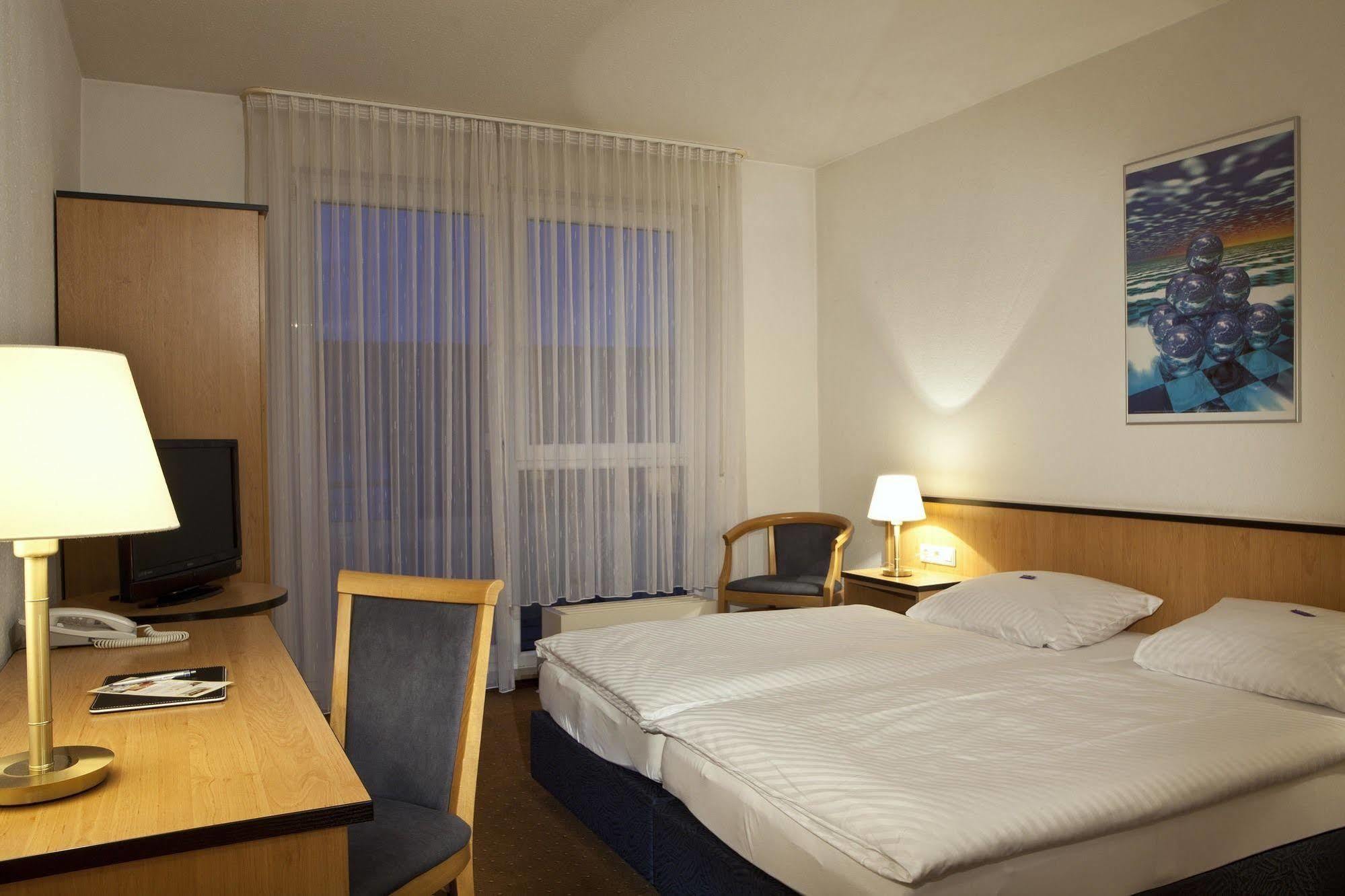 Airport-Hotel Stetten Leinfelden-Echterdingen Bagian luar foto